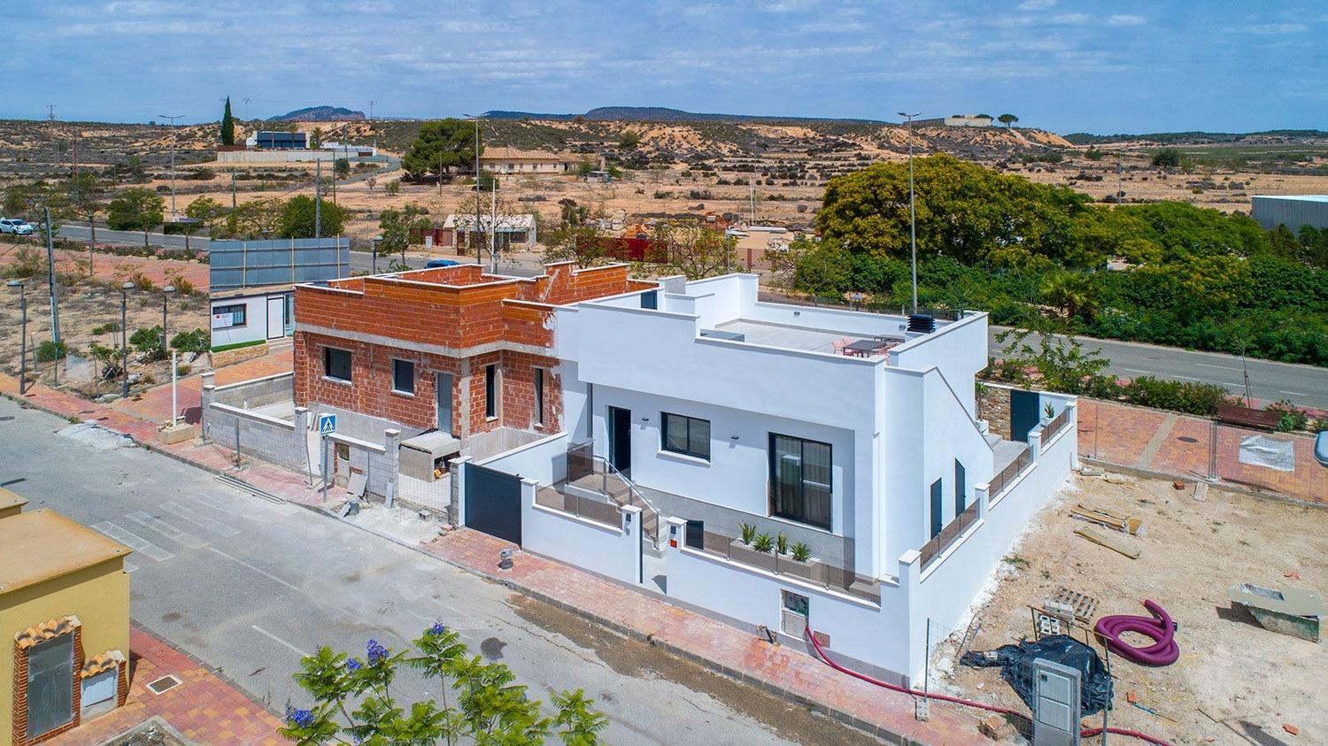 3 Bedroom 2 Bathroom in Sucina